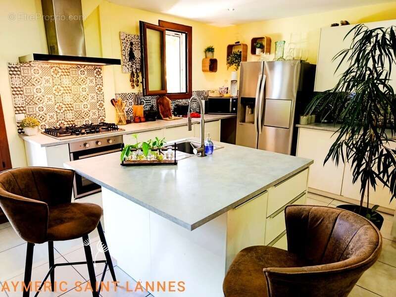 Maison à AURIONS-IDERNES