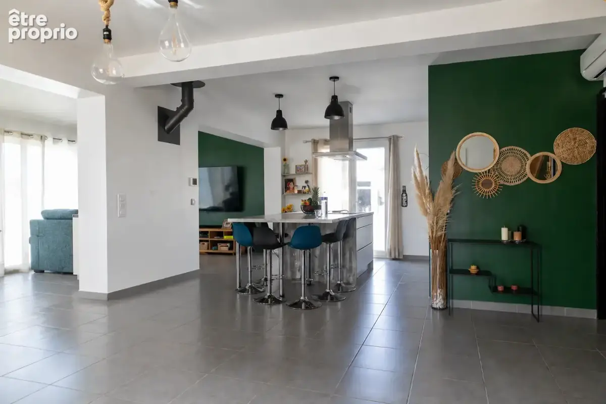 Villa contemporaine 5 chambres avec piscine   Autonome en électricité ! - photo 17