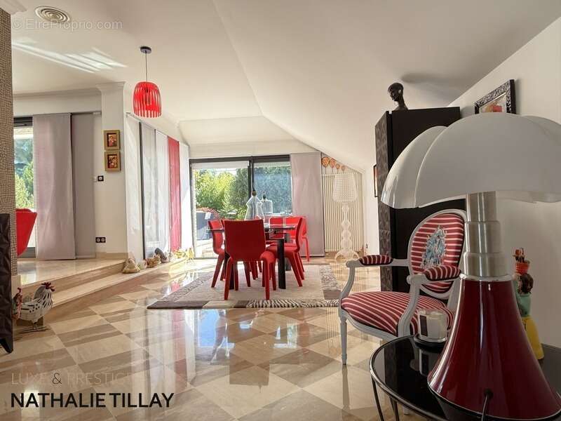 Maison à SAINT-PRYVE-SAINT-MESMIN