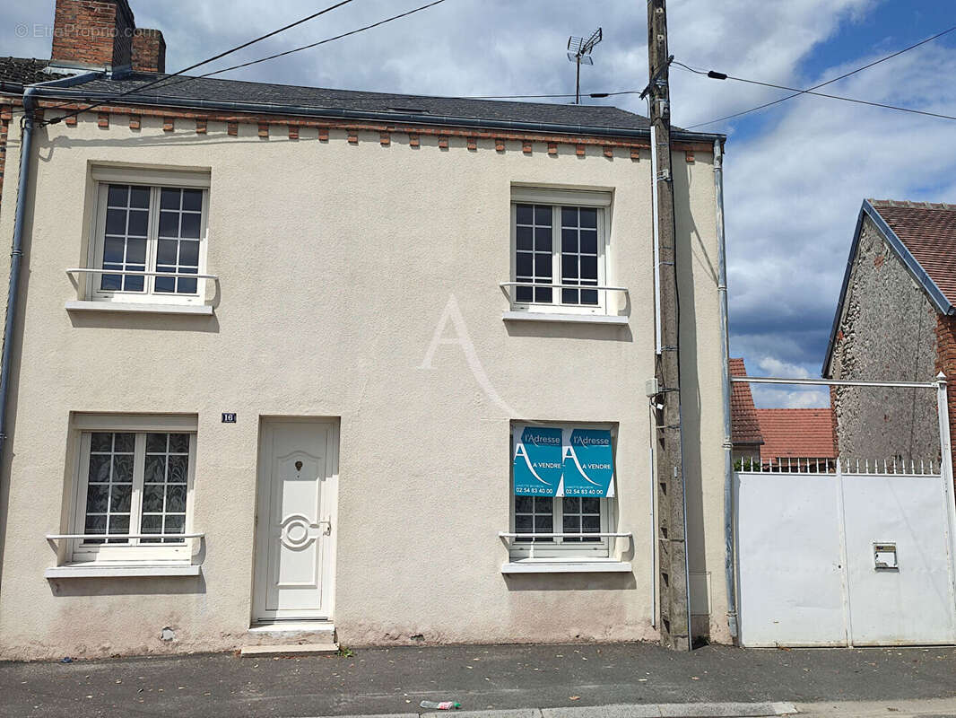 Maison à LAMOTTE-BEUVRON