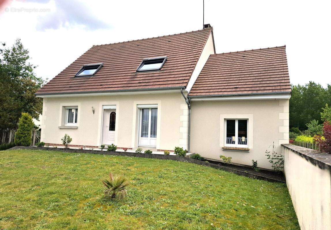 Maison à TRACY-LE-VAL