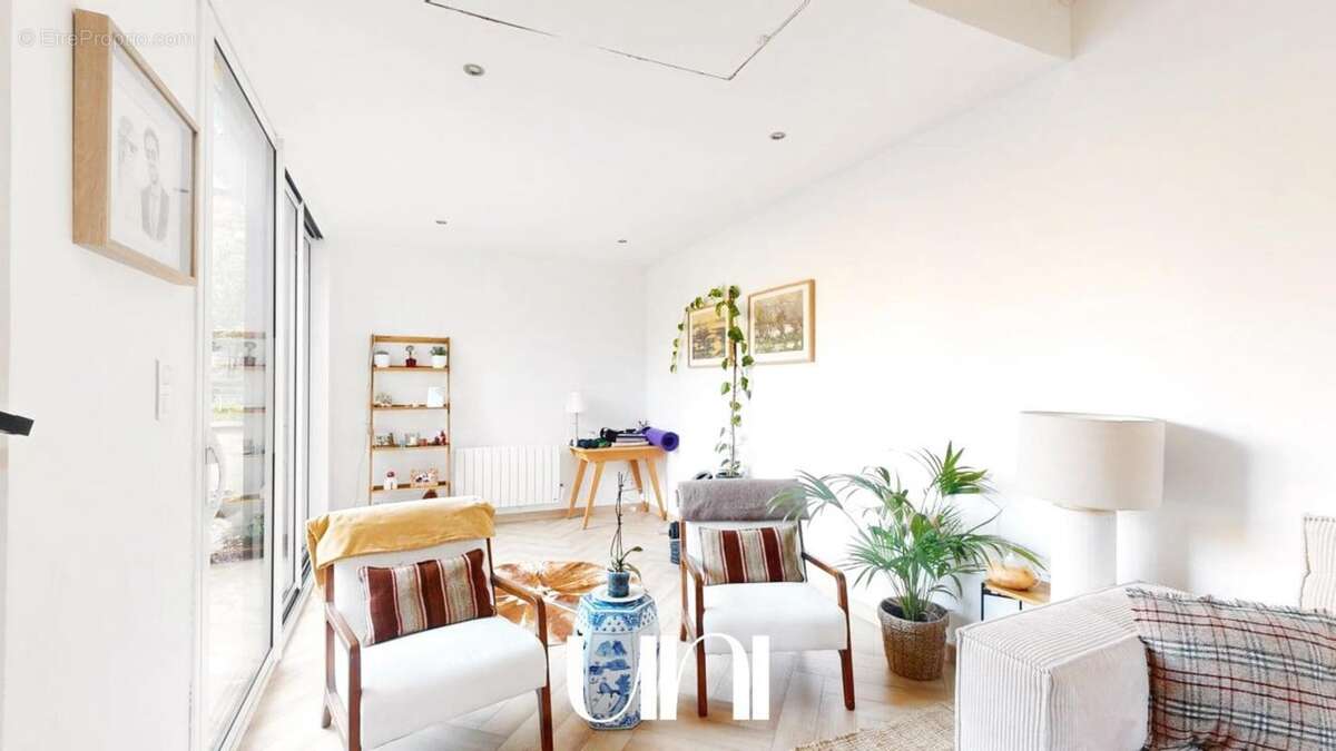 Maison à TROIS-MONTS