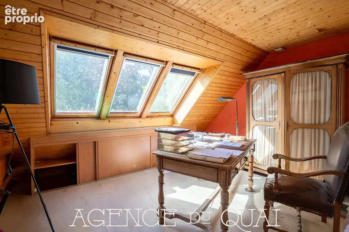 A vendre à Concarneau - Maison d'architecte 200m² sur plus de 4500 m² de terrain clos. - photo 11