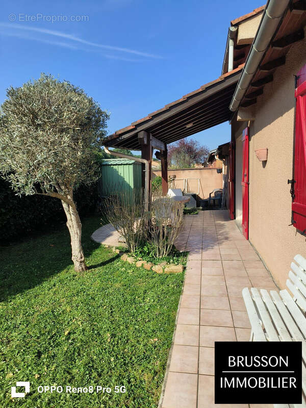 Maison 95 m² à Castres  - photo 2