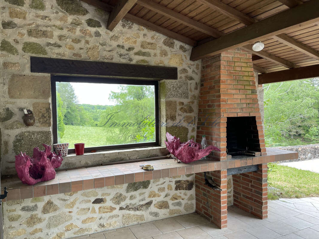 Maison à CHAMPNIERS-ET-REILHAC