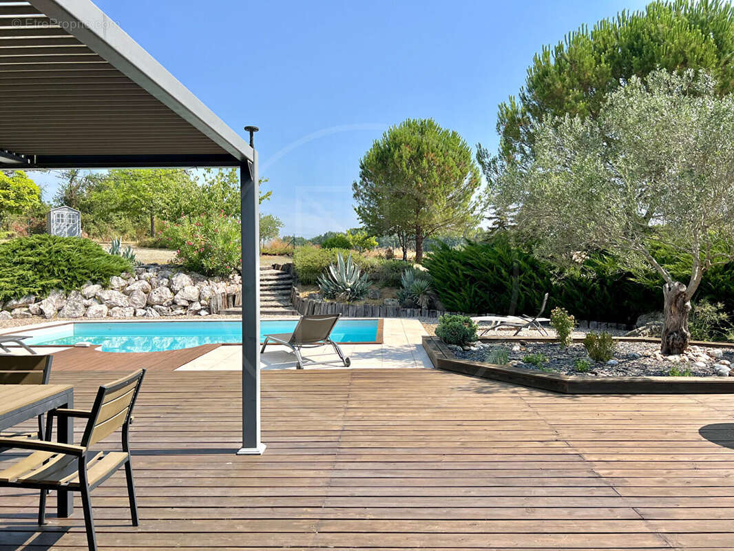 Superbe maison traditionnelle avec piscine - photo 14