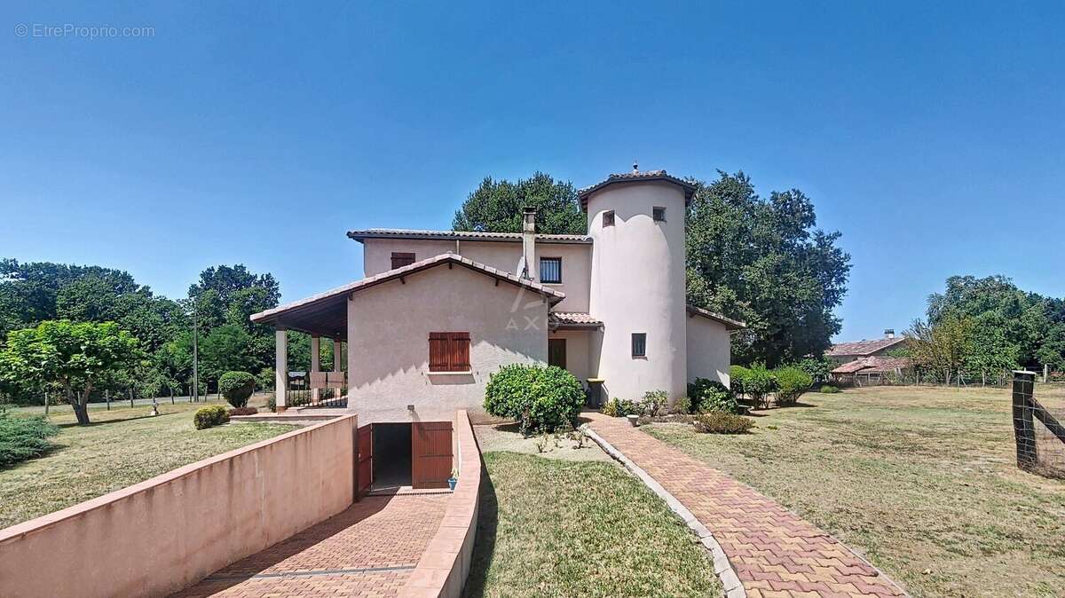 Magnifique maison de 180m2 sur la commune de BERNOS BEAULAC - photo 3