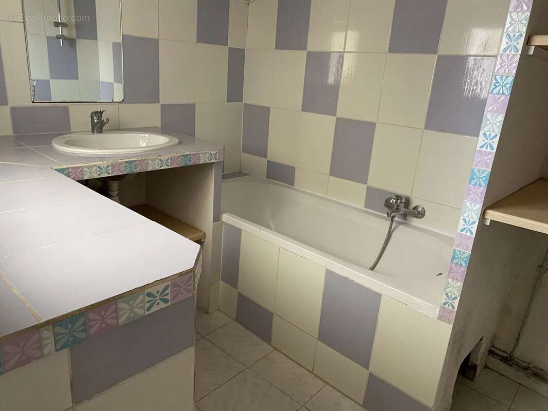 Appartement à AURIOL