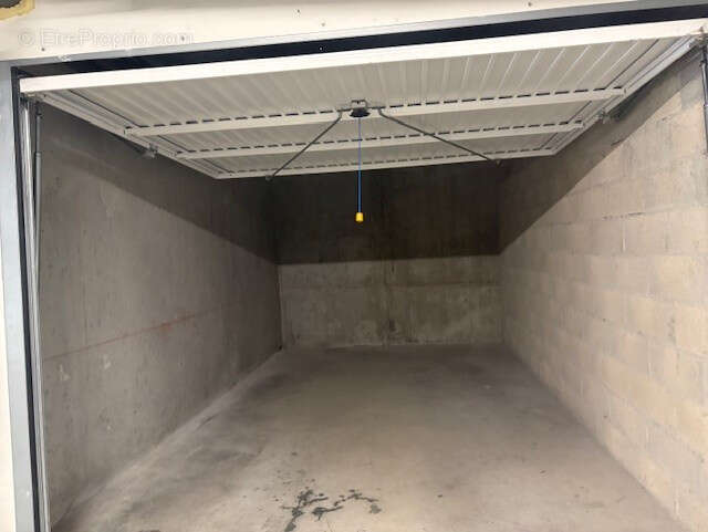 Parking à MARSEILLE-13E