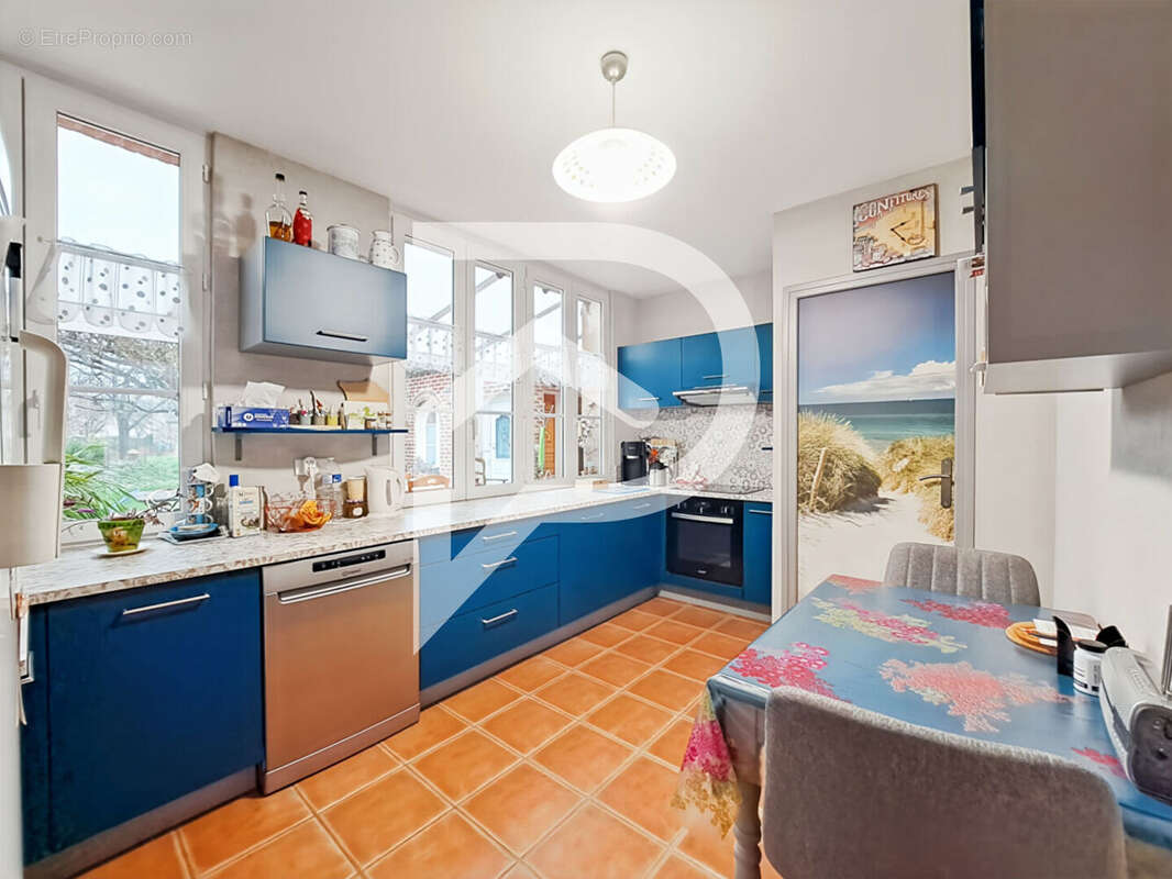 Maison à SAINTE-GENEVIEVE