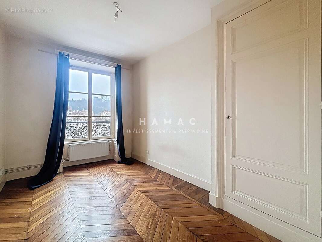 Appartement à LYON-9E