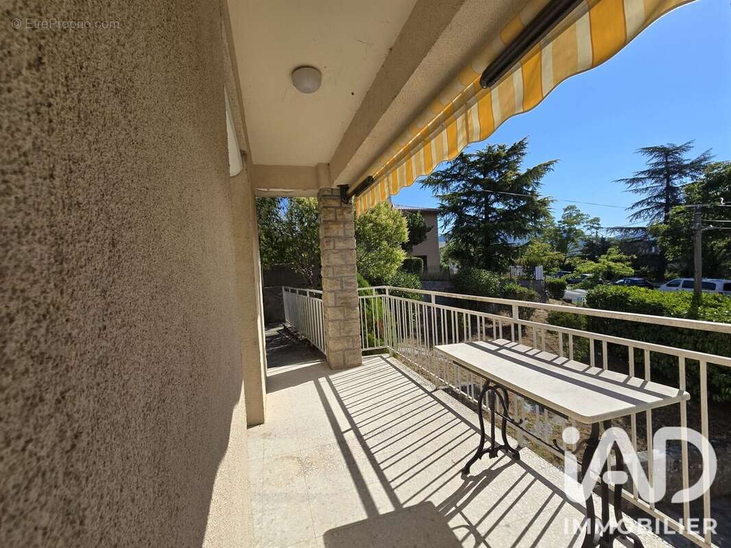 Maison 137 m² à Millau  - photo 9