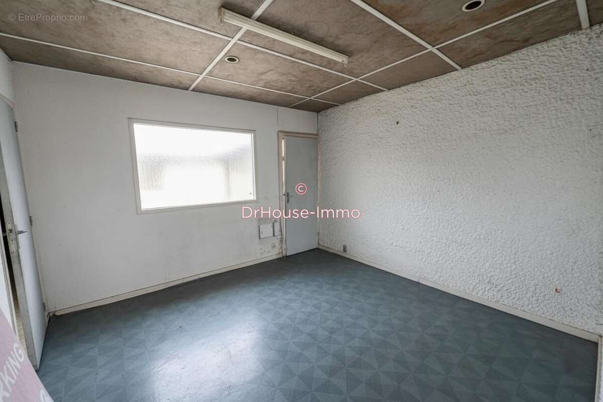 Commerce 270 m² à Dax  - photo 17