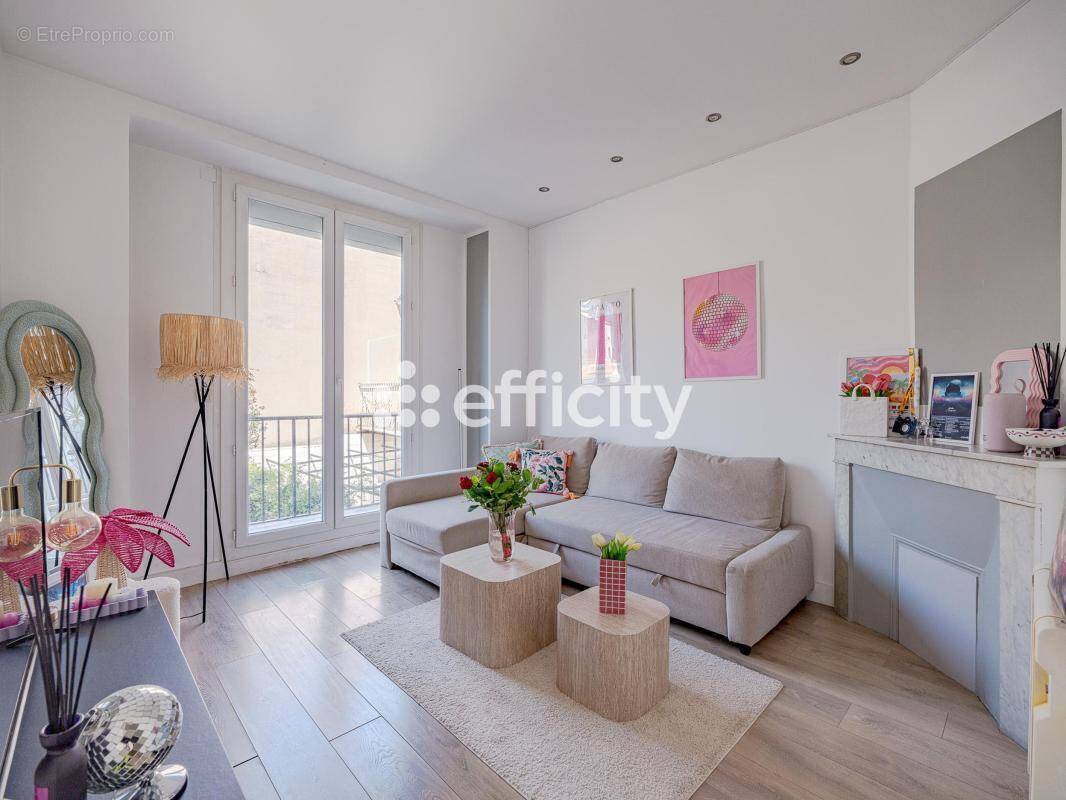 Appartement à MARSEILLE-8E