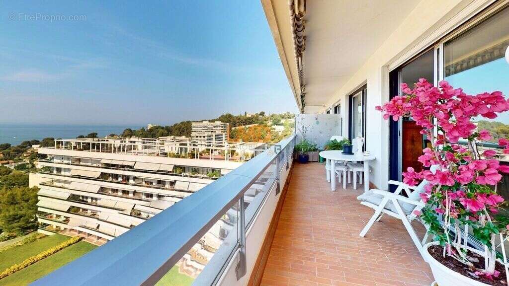 Appartement à MARSEILLE-8E