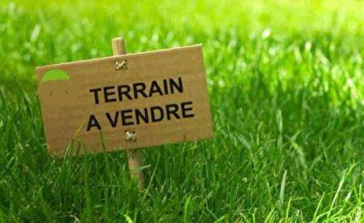 Terrain à ARC-EN-BARROIS