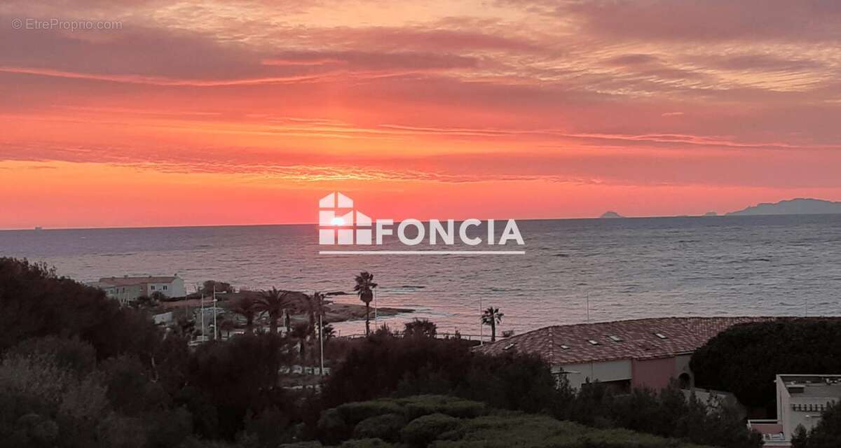 Appartement à SIX-FOURS-LES-PLAGES