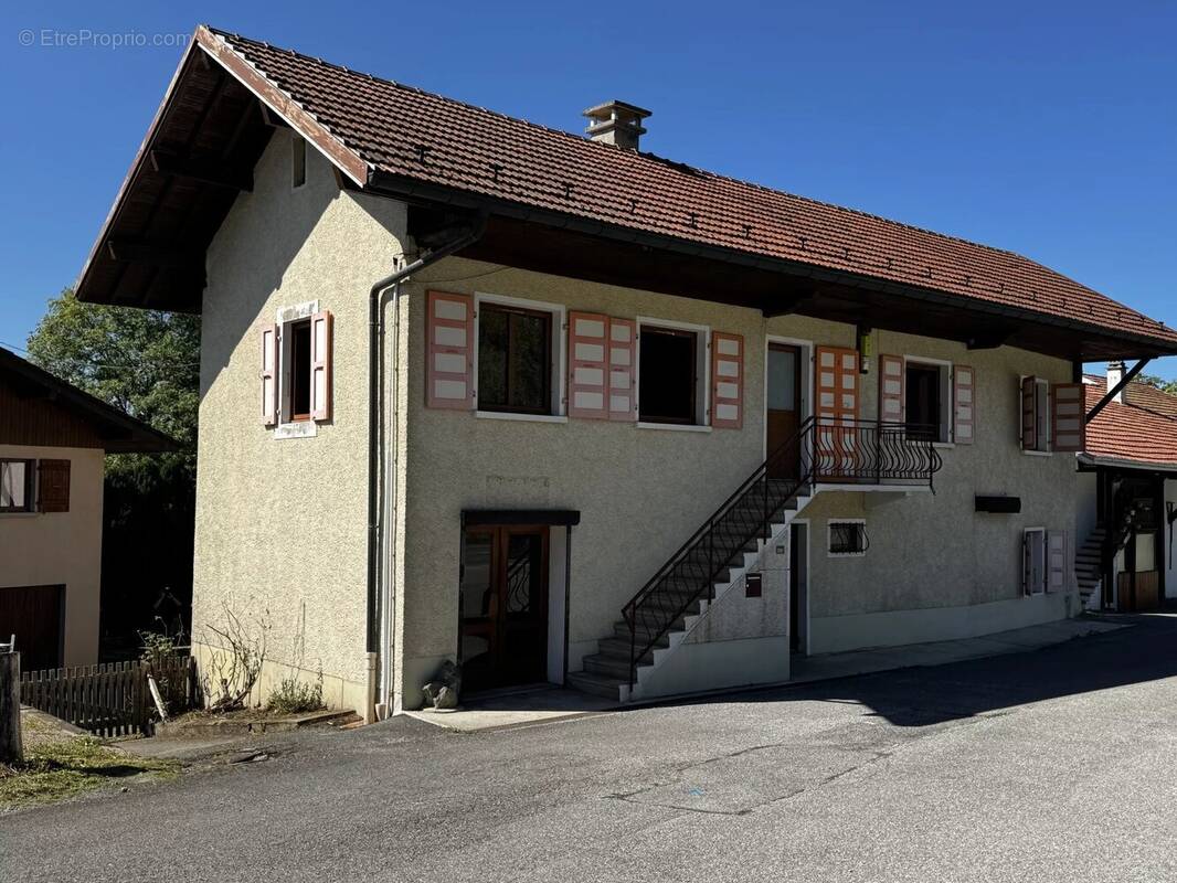 Maison à SAINT-PAUL-EN-CHABLAIS