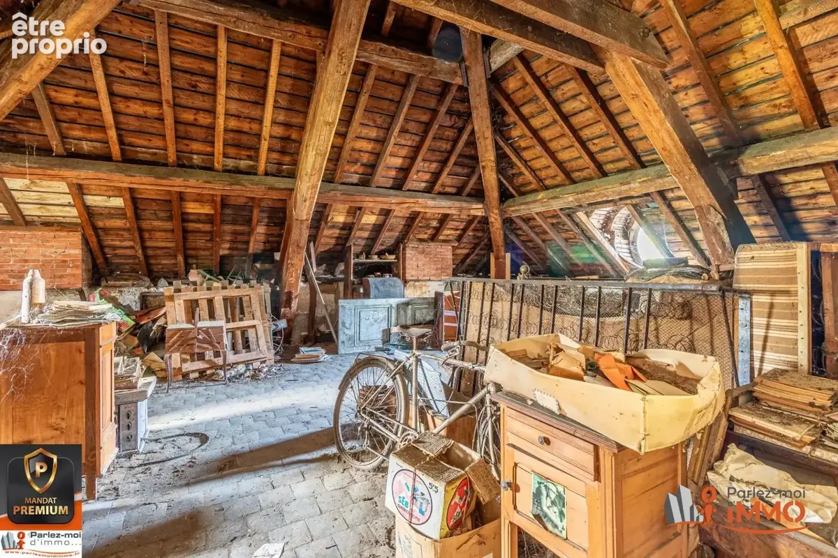 Appartement à EVEUX