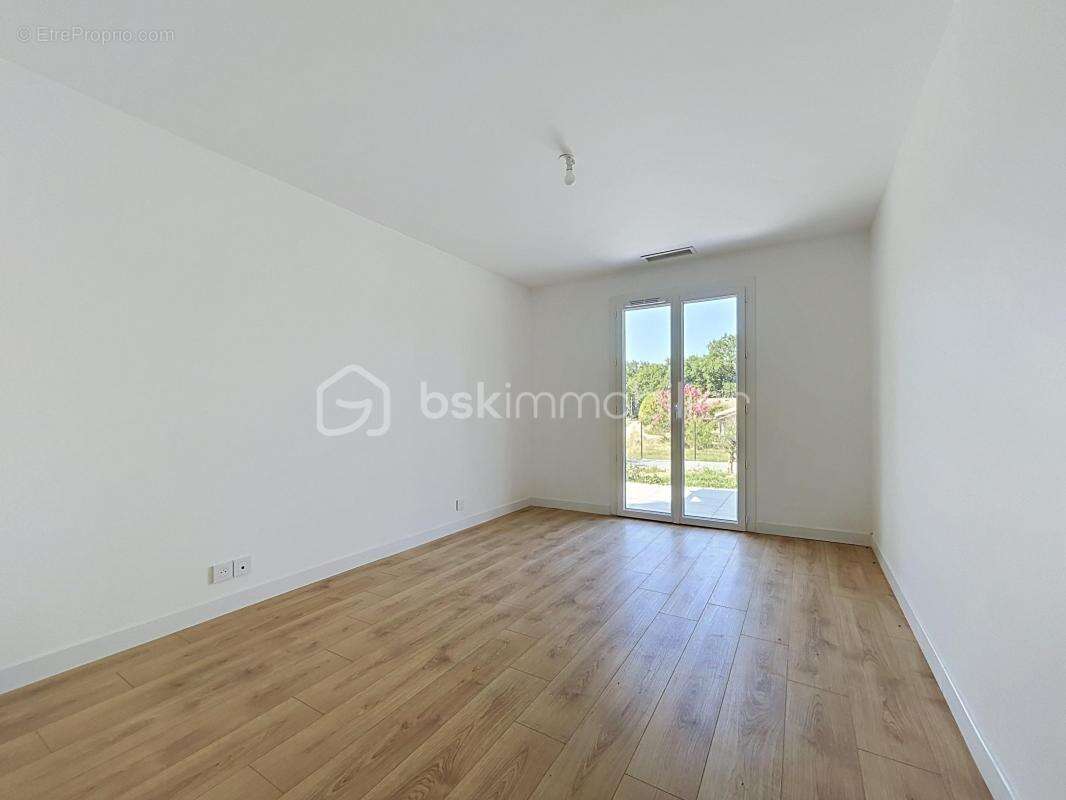 Maison à BRANNE