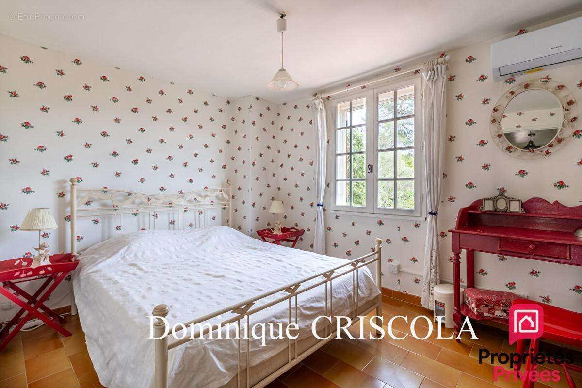 Rare propriété avec vue panoramique dans quartier recherché - photo 16