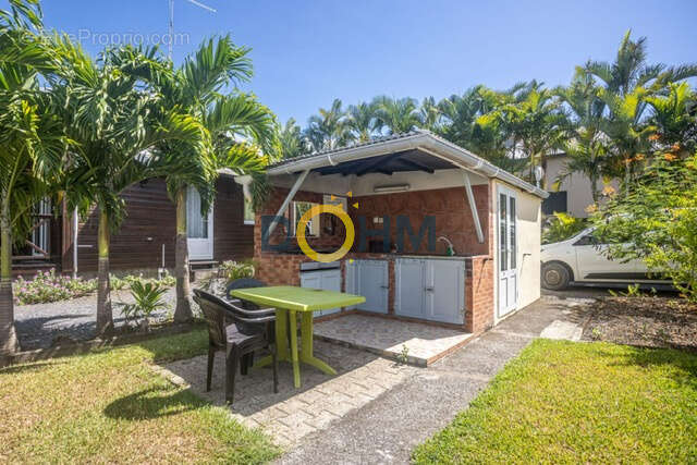 ENSEMBLE IMMOBILIER 2 chalets F3 et 2 studios sur 1850m2 de terrain avec piscine - photo 9