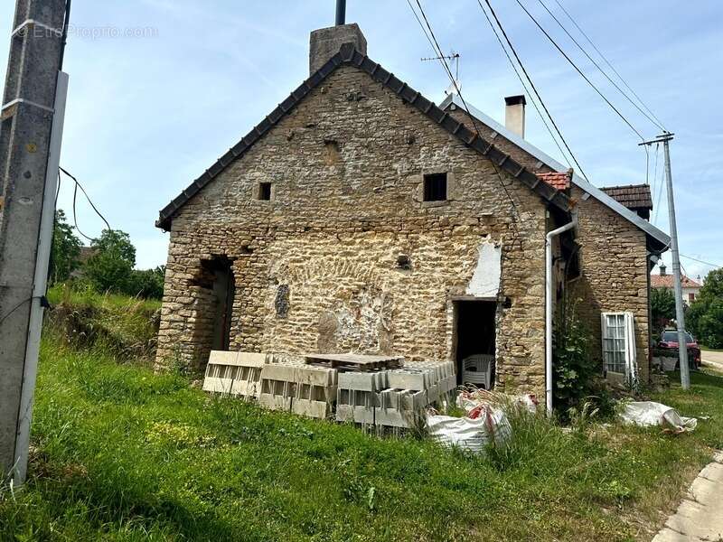 Maison à POUILLY-EN-AUXOIS