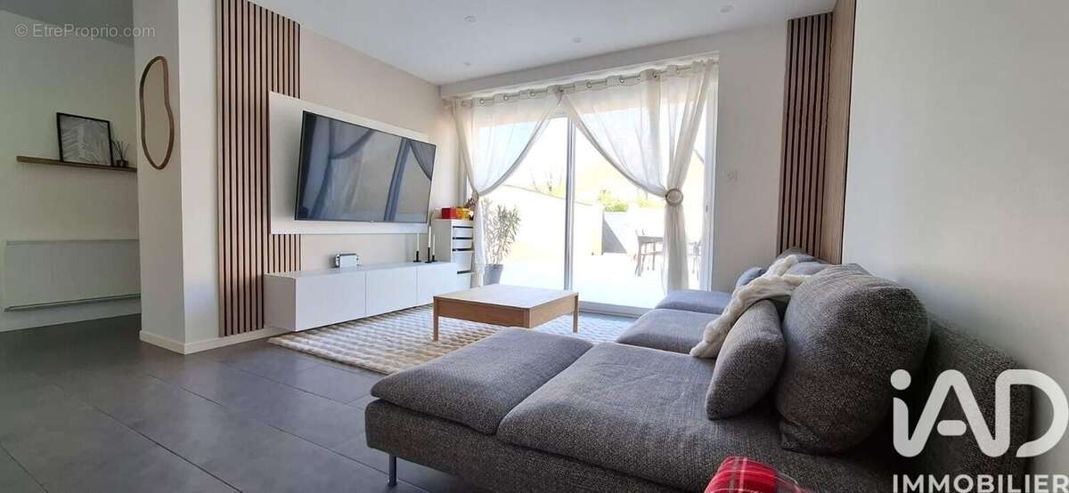 Maison 140 m² à Saint-Aubin  - photo 4