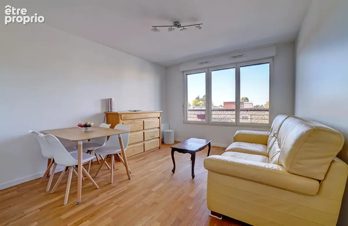 Appartement à SURESNES