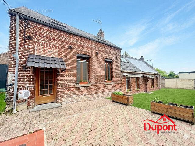 Maison à FONTAINE-AU-PIRE