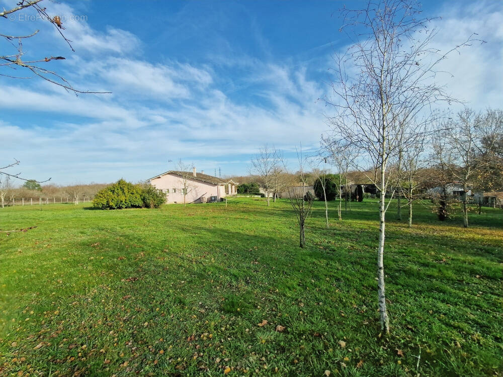 Maison à PUGNAC