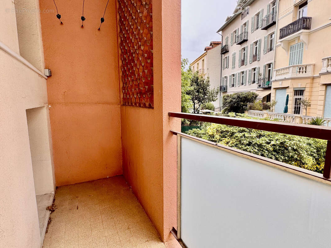 Appartement à HYERES