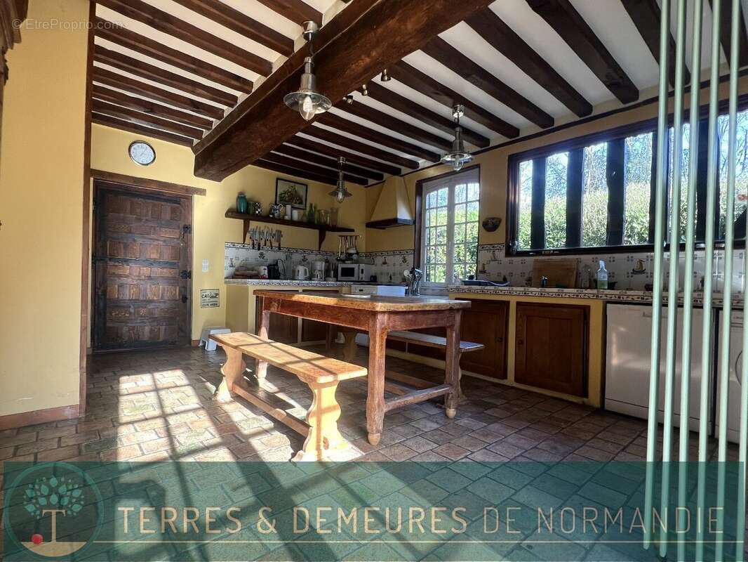 Maison à PONT-L'EVEQUE