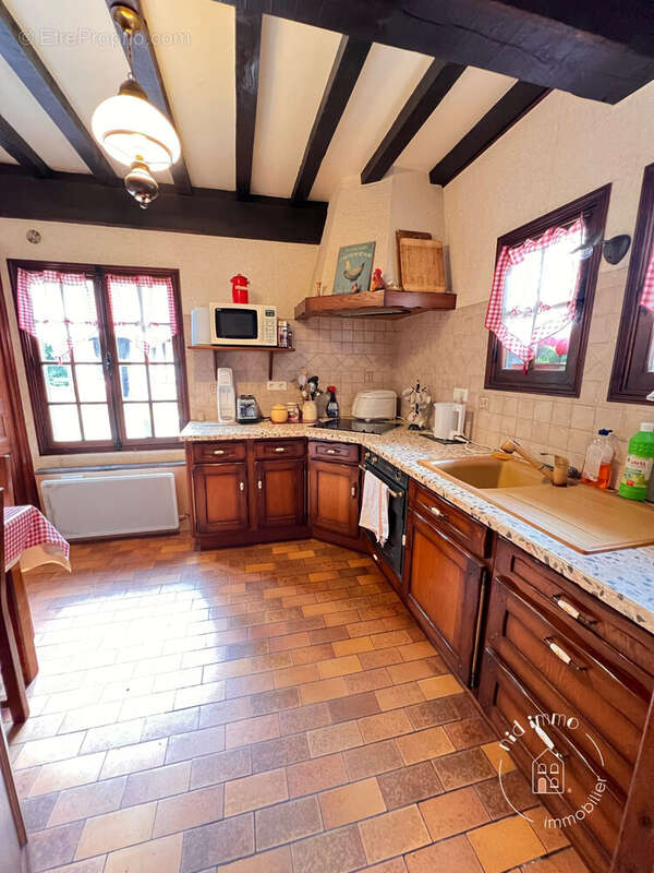 Maison à CORMEILLES