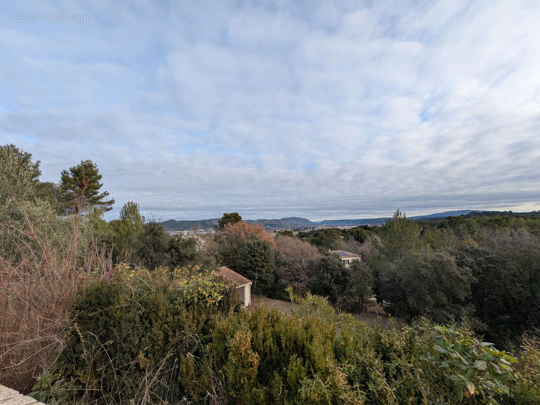 Maison à PEYROLLES-EN-PROVENCE