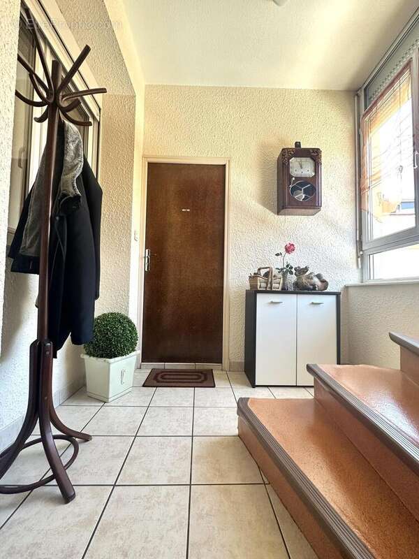 Appartement à DECAZEVILLE