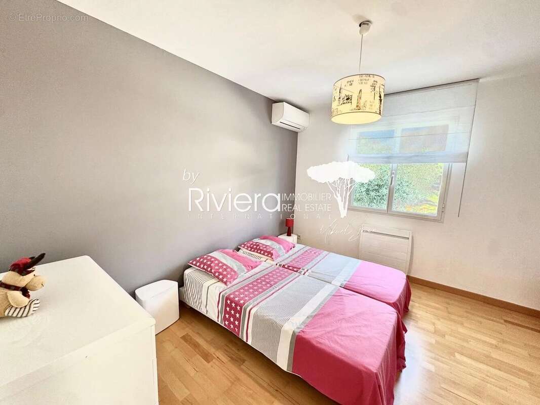 Cavalaire   propriété 309m2 vue mer, piscine & proche plages - photo 23