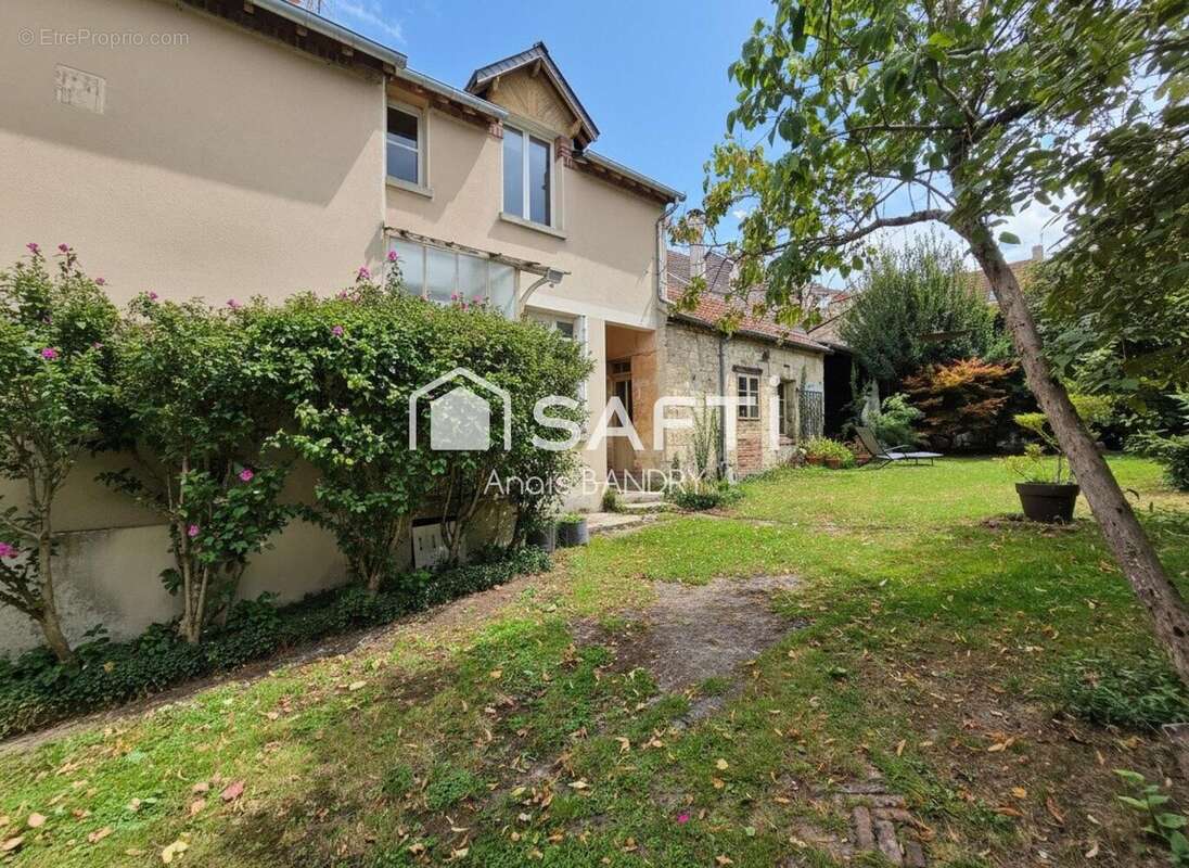 Photo 2 - Maison à BEAURIEUX