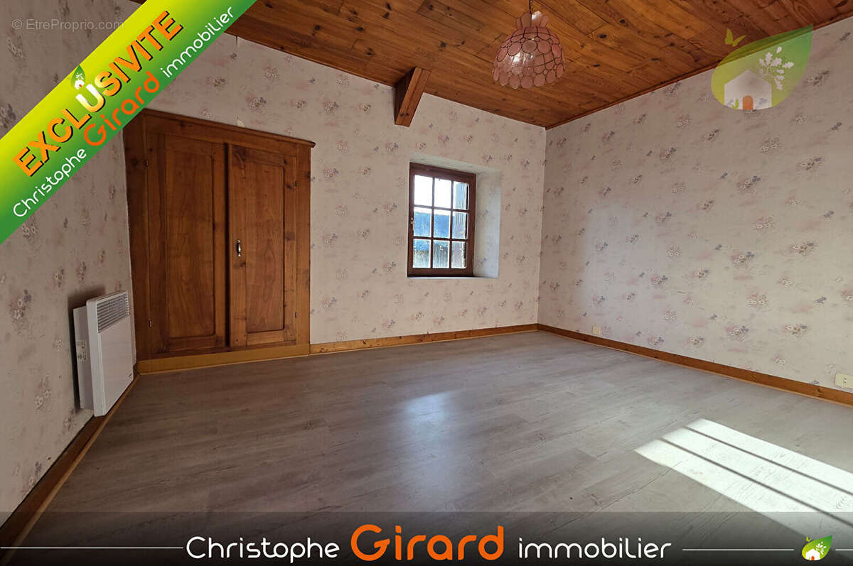 Maison à LES CHAMPS-GERAUX