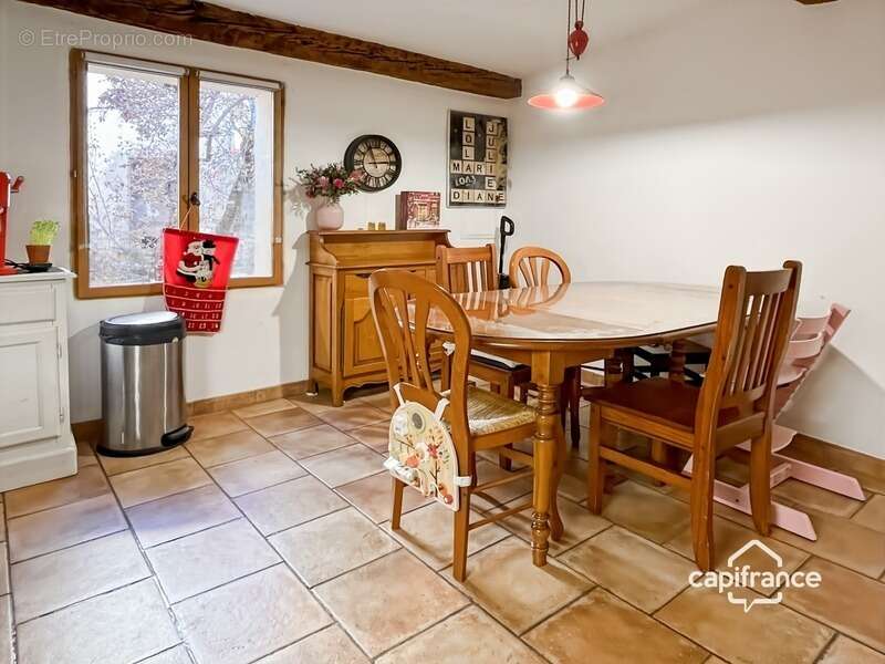 Maison à BAGNOLS-EN-FORET