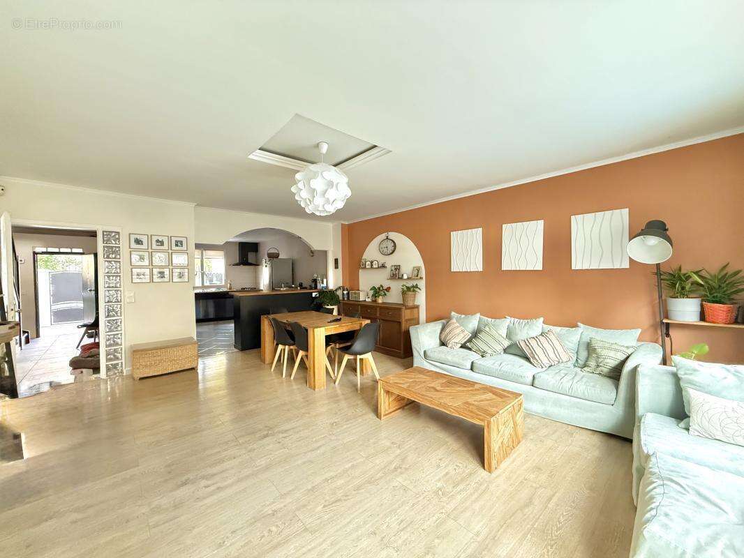 Maison à BOBIGNY