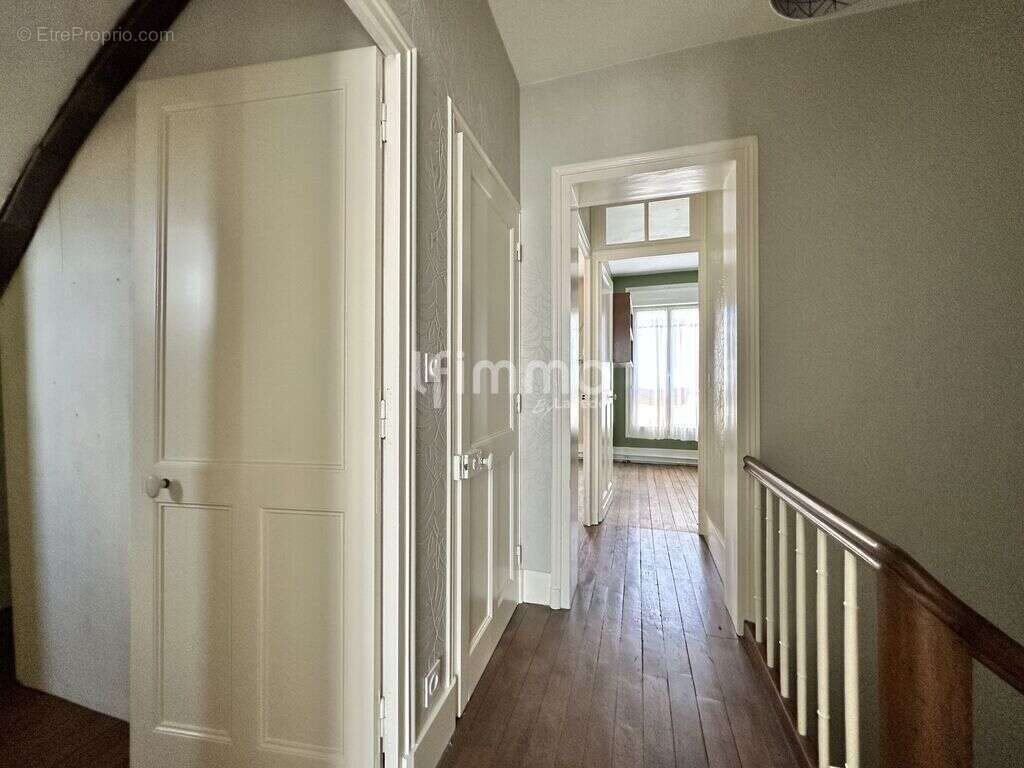 Charmente maison de ville - 41800 Montoire sur-le-loir - photo 14