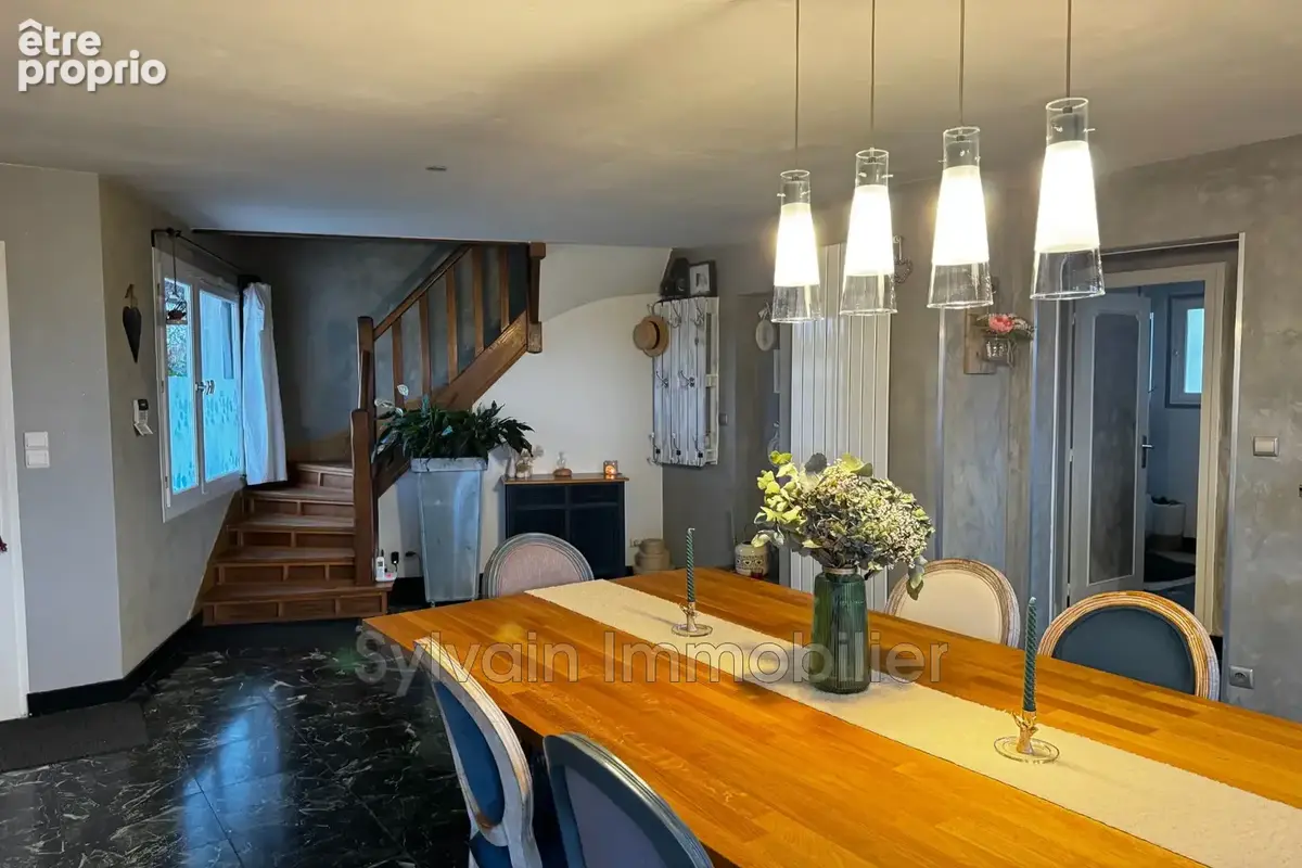 Maison 6 pièces 182 m² à vendre à Breteuil (60120) - photo 2