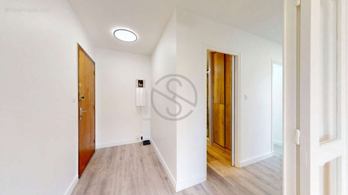 Appartement à LA COTE-SAINT-ANDRE