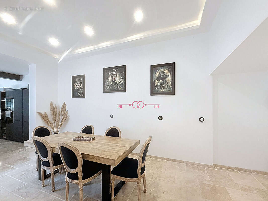 Maison à SAINTE-MENEHOULD