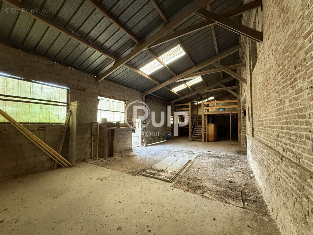 Autre à ESTREES-LES-CRECY