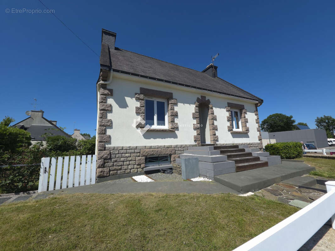 Maison à LA MOTTE