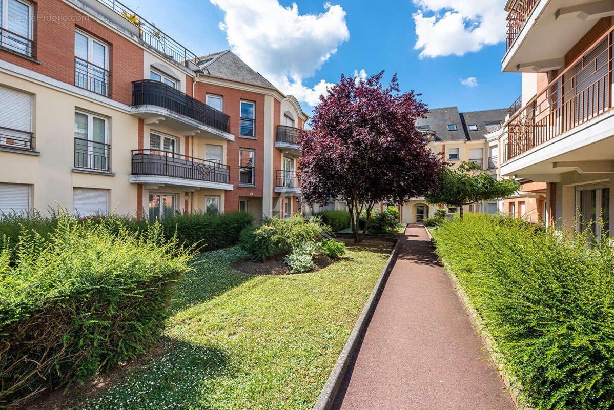 Appartement à SAINT-OUEN-L'AUMONE