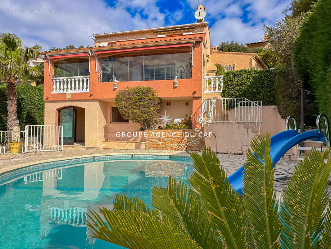 Maison à LES ISSAMBRES