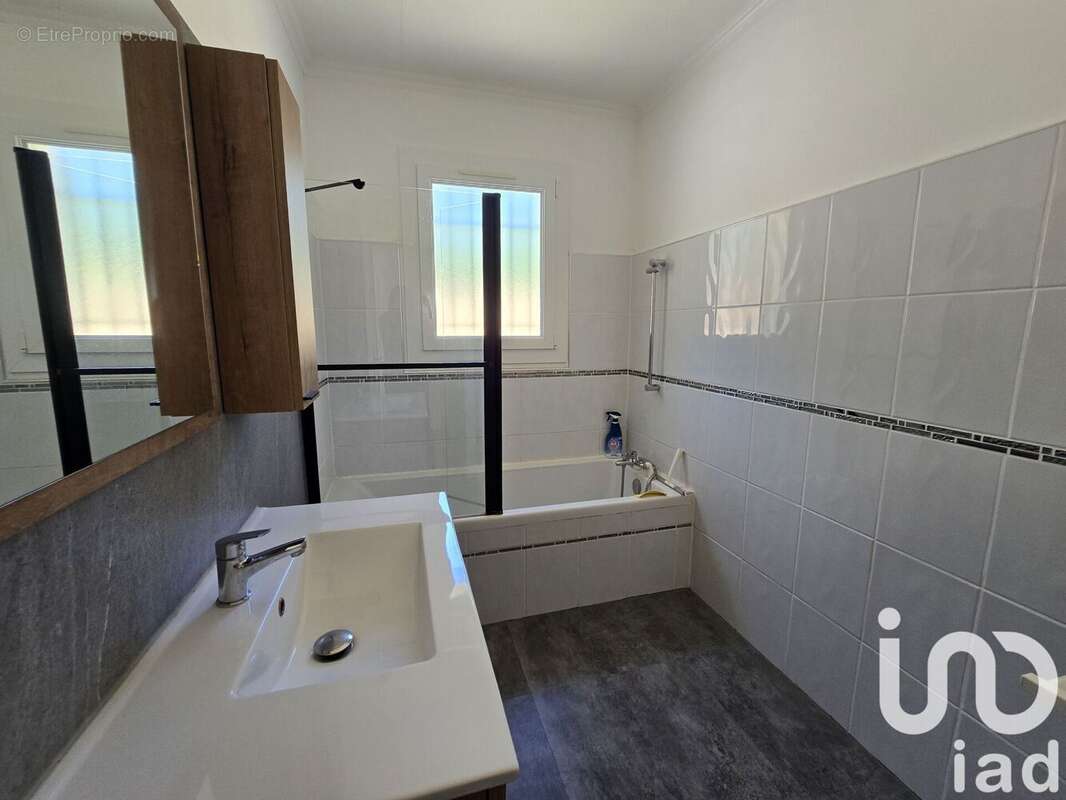 Maison 112 m² à Albas  - photo 8